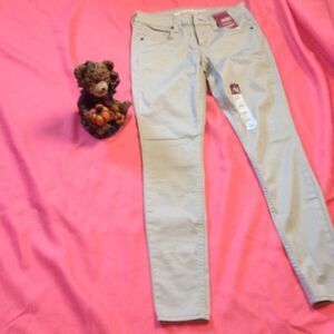 Ladies Arizona Skinny jeans in size 1